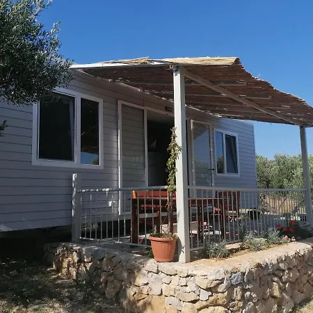 Camp Kopito אתר קמפינג *