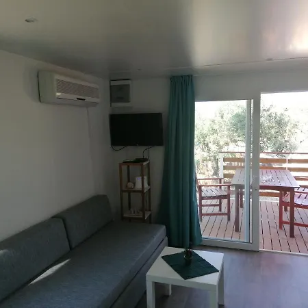 Camp Kopito אתר קמפינג